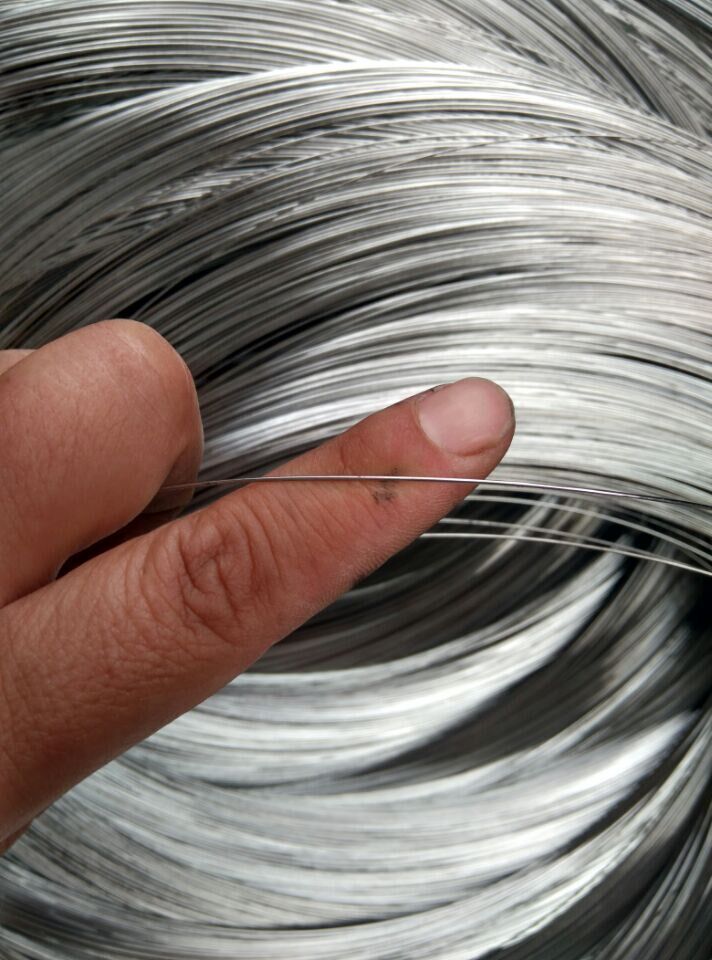 Galvanized wire handmade small fine iron wire 0 3-1 6MM soft iron wire metal wire steel bar tied fixed wire 5 catties