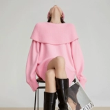 Трикотажный розовый свитер, открытые плечи, оверсайз, увеличенная толщина