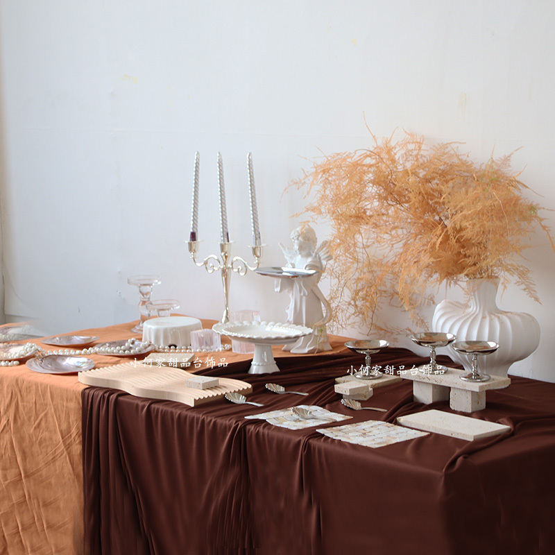 Autumn and Winter Wedding Dessert Table, Maillard Color Scheme, Earth Tones, Shell Desserts, Fashion Show Dessert Display Stand