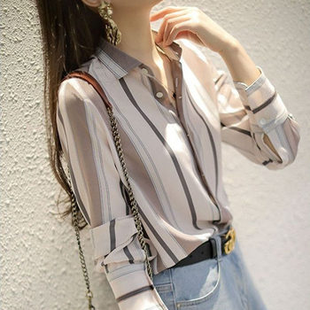 Simple and fashionable loose all-match shirt women's 2022 spring new striped long-sleeved shirt temperament women's top