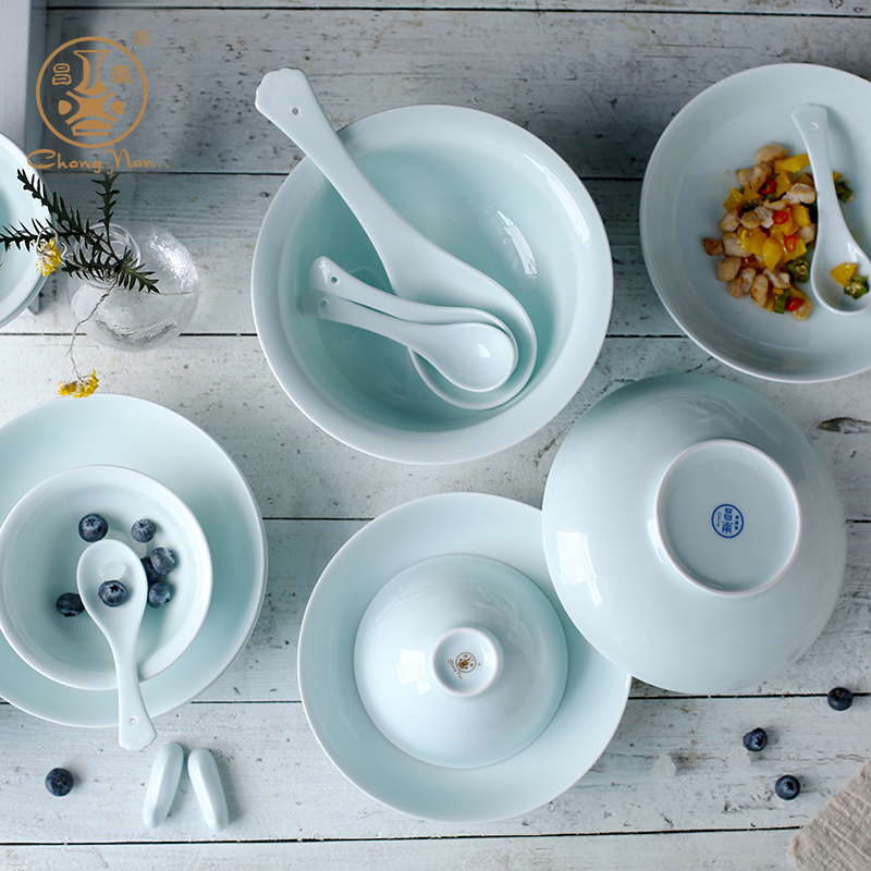 Chang south of jingdezhen ceramic bowl set home dishes Chinese dishes contracted plate shadow carving dishes