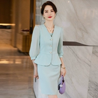 Синее платье