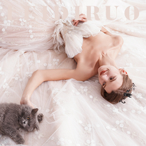 Light smile2021 new main wedding dress shell bandeau temperament dress bride Qi Qi small qi Qi section