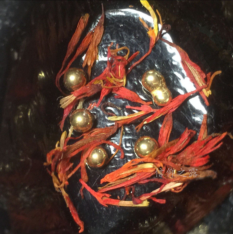 Sakyamuni Buddha Golden Golden Ancient Soda 60 yuan Two Tibetan Gabu Box Pagoda