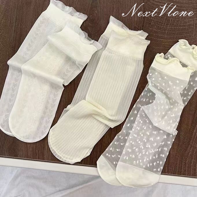 British Lmkl White Lace Trim All-Season Thin Ruffle Socks for Women, Ice Silk Short Socks, Breathable Socks
