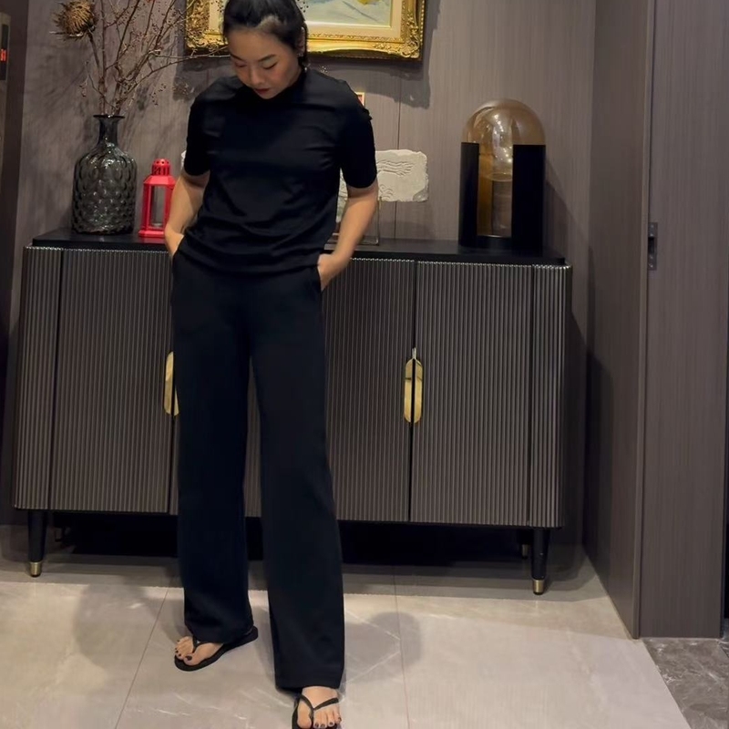 Universal Air Dynamic Black Straight-Leg Casual Pants
