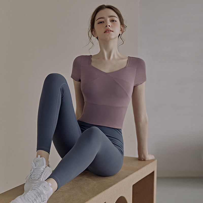 Yoga Suit Women's Summer Professional High-end Fashion Nets Red Temperamental Fitness Sports Short Sleeve Summer Look Good