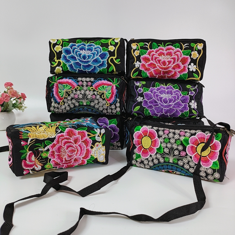 Factory Direct Sales Yunnan Ethnic Style Embroidered Bag, Mother's Handbag, Mobile Phone Bag, Coin Purse, Three-Zipper Small Bag for Middle-Aged and Elderly People