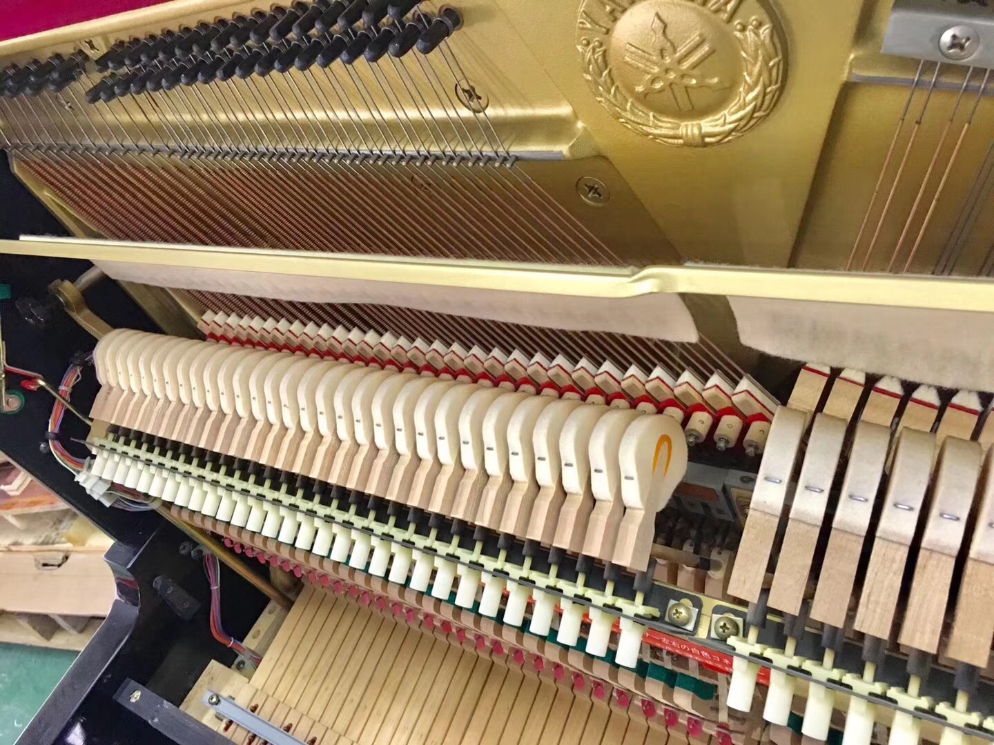 Nhật Bản nhập khẩu đàn piano thẳng đứng Yamaha MX100r cho học sinh trưởng thành tự động chơi thử 	đàn piano mini giá rẻ