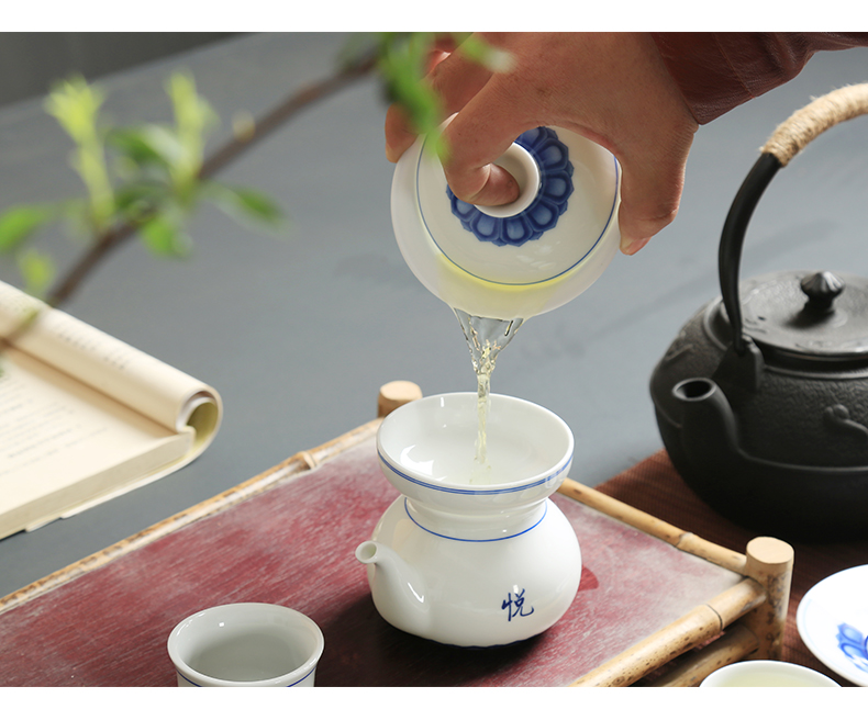 Is Yang large tureen bowl tea tea bowl to bowl of blue and white porcelain ceramic white porcelain three use hand grasp pot