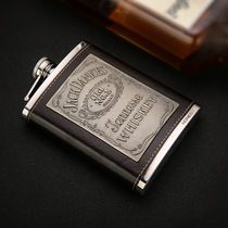 High - grade Russian 304 food grade stainless steel vintage wine pot 8 ounces 4 or 2 engravings carry small bottles