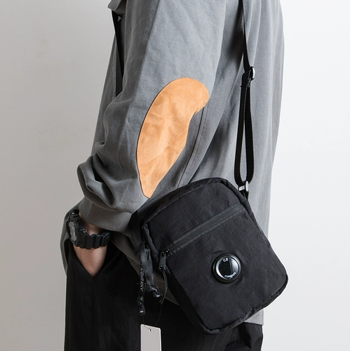 潮牌CP单肩包男女休闲工装风小挎包街头潮流手机包时尚机能斜挎包