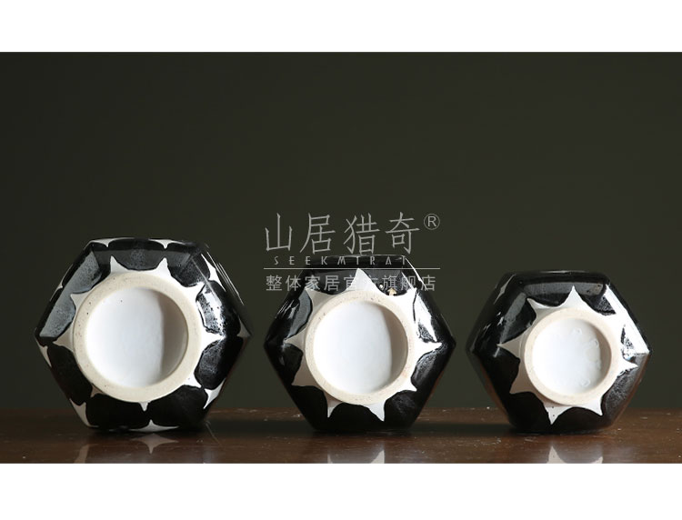 The New classical model room hexagonal ceramic, black and white vase TV wine cabinet mesa dry flower flower arranging flowers, furnishing articles