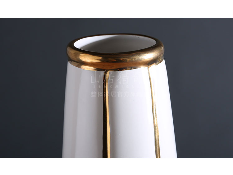 Creative fashion a simple white ceramic vase American living room home decoration vase furnishing articles up phnom penh bottle arranging flowers
