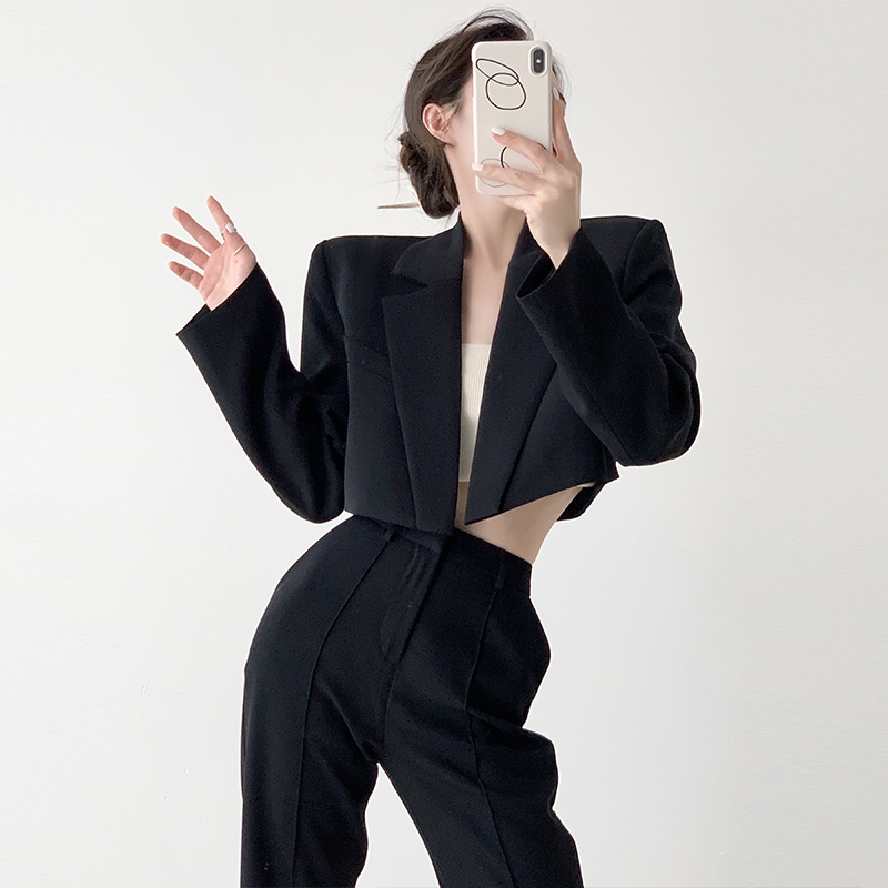 High-End Black Buttonless Short Blazer for Women, New Spring and Autumn Design, Niche Style, Elegant Socialite High-Waisted Top