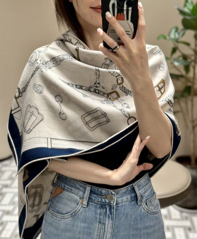 High-End Velvet Scarf, Cashmere Large Square Scarf, Lively Horse H140 Double-Sided Silk Mulberry Silk Scarf, Women's Shawl