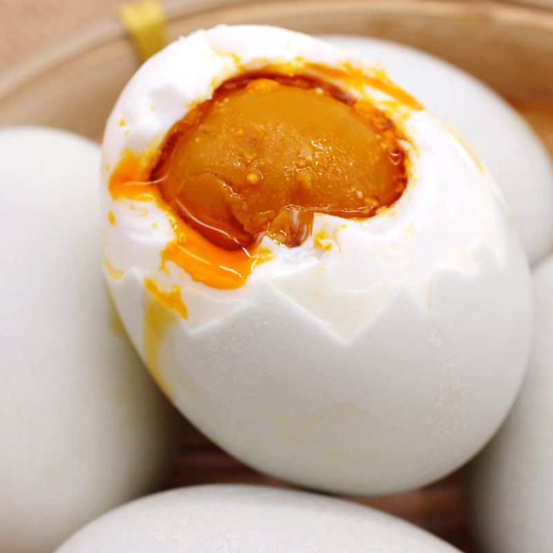 Anhui Chaohu specialty liquor marinated salted duck eggs in oil 20 whole boxes of non-sea duck eggs 65g