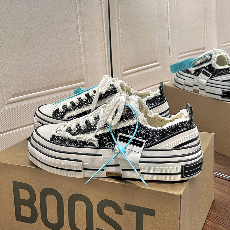 Popular Black Canvas Shoes for Men and Women, Super Trendy and Comfortable, Couple's Round-Toe Casual Sneakers, Trendy Sports Shoes