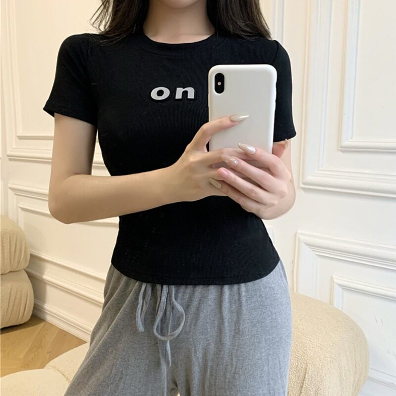 Fanya letter black short-sleeved T-shirt women's summer Korean version of the self-cultivation Western style all-match round neck short shoulder short top - Taobao