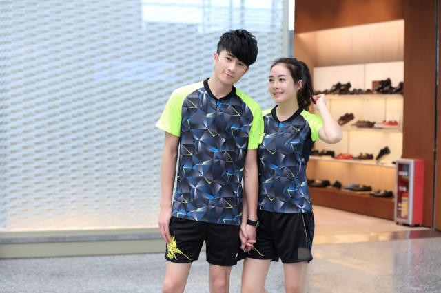 Ca cao nam giới và phụ nữ mô hình trẻ em của table tennis quần áo phù hợp với ngắn tay áo sơ mi cạnh tranh phù hợp với áo thể thao tùy chọn cờ phiên bản bàn bóng bàn butterfly