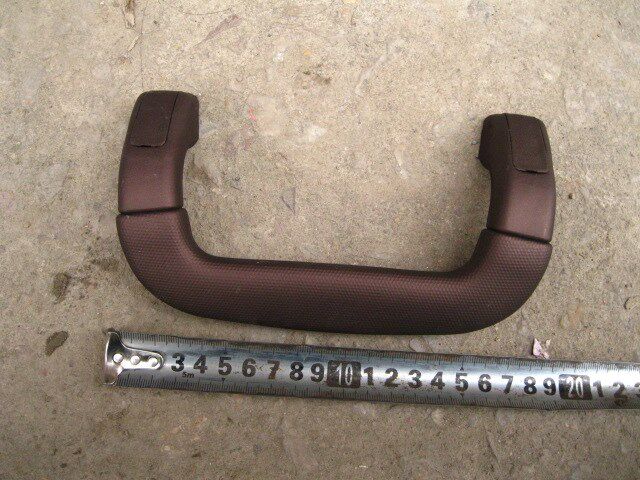 Heavy steam trump Chengdu trump original factory car accessories armrests 737 757b777 original plant upright post handle