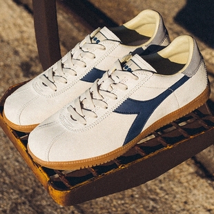 diadora 透气耐磨休闲鞋