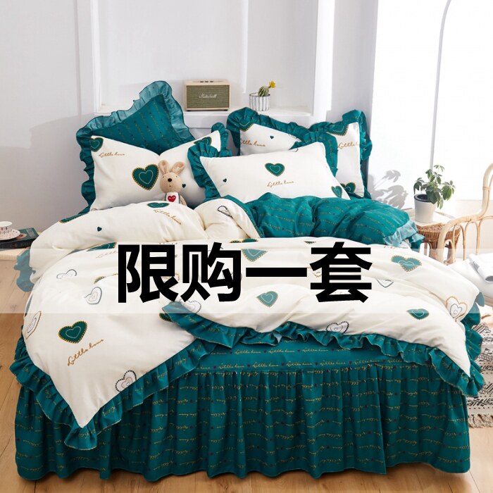Little Red Book recommends the bed skirt with bedspread four-piece set princess style cotton quilt cover girl heart spring and autumn model