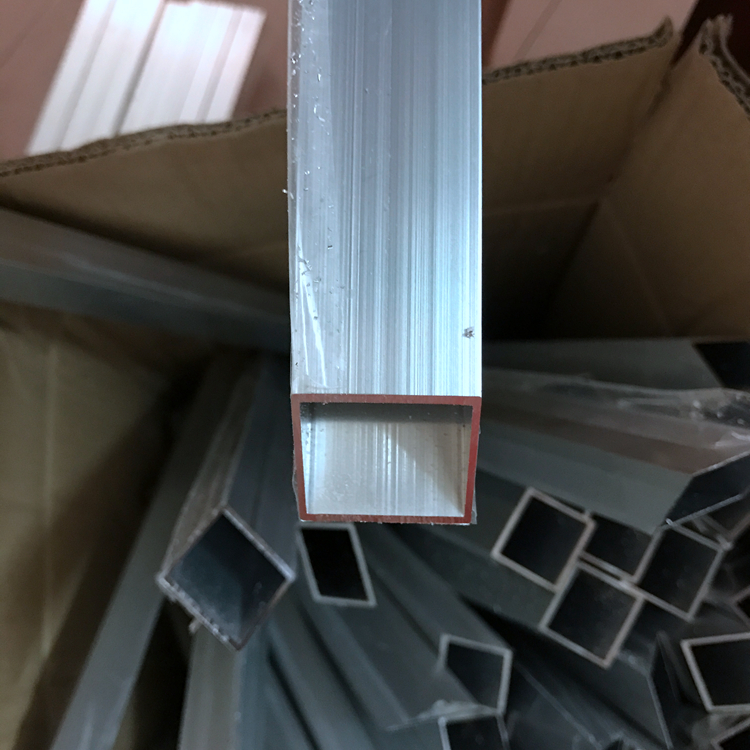 Rectangular aluminium square pipe 150 * 50 * 2 5mm aluminium alloy square pipe 6061 6063 alumina square pipe cutting zero for sale
