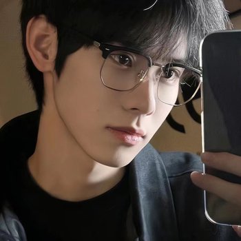 Half-Frame Prescription Glasses with Blue Light Protection, Stylish and Cool for Tech-Savvy Men, Versatile and Cool for Women