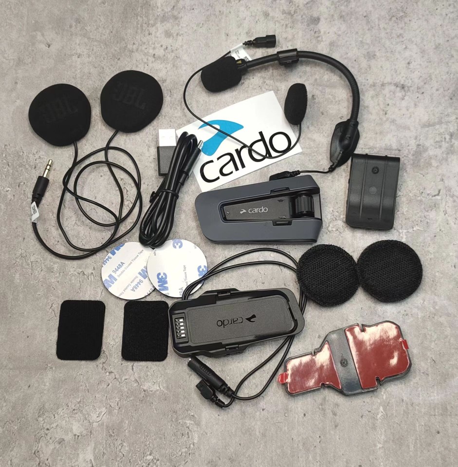 Cardo Edge底座 + JBL黑金耳机:骑行听歌新体验,软麦粘贴背板让你解放双手!-头盔耳机-淘宝好物网