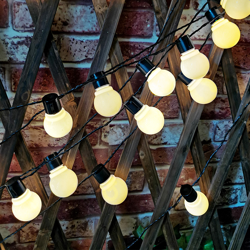 Solar Outdoor Waterproof Bulb Light String Wedding Festival LED Round lights Fancy Lights Courtyard Christmas Decorative Lights
