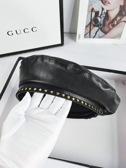 British Razt Ju Jingyi Same Style Black Beret for Women, Retro 2024 New Small Head Circumference Artist Hat