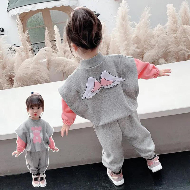 Girls' autumn clothes two-piece foreign style 2022 new spring and autumn children's Korean version 1 year old 3 children's clothes girl baby suit