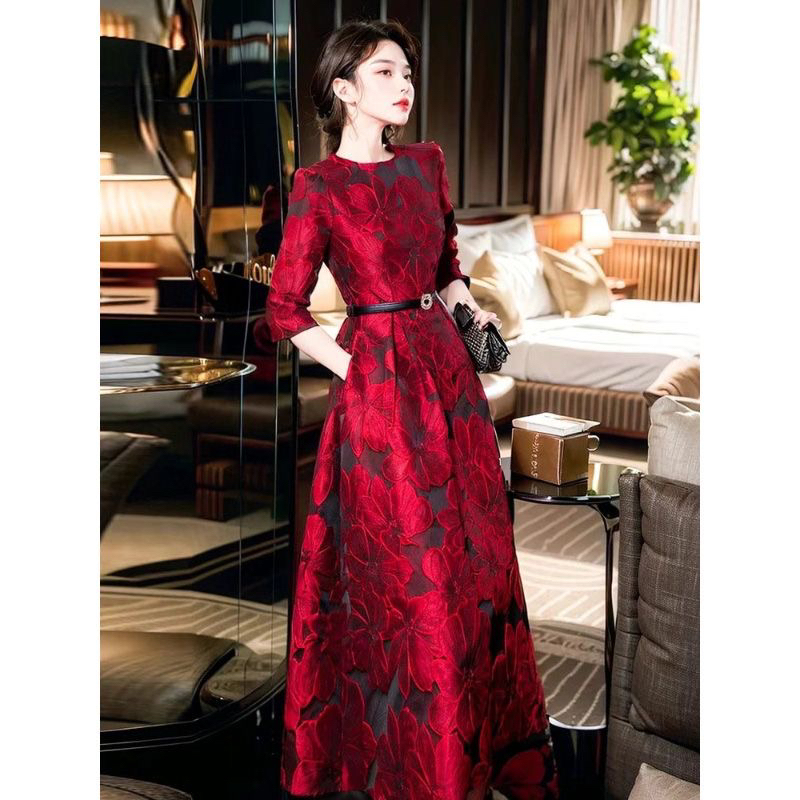 2025 Spring: High-End Outfit for a Wealthy Daughter, Three-Dimensional Floral Jacquard Burgundy Three-Quarter Sleeve Dress