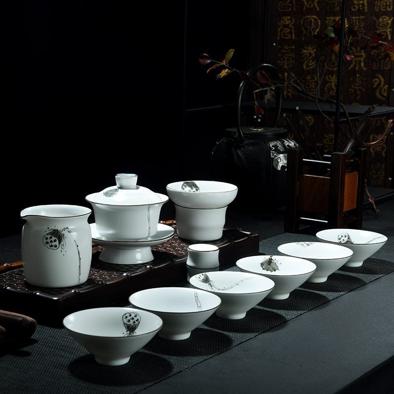 Old & hand - made celadon kung fu tea set a complete set of white porcelain household contracted tureen cup teapot gift set