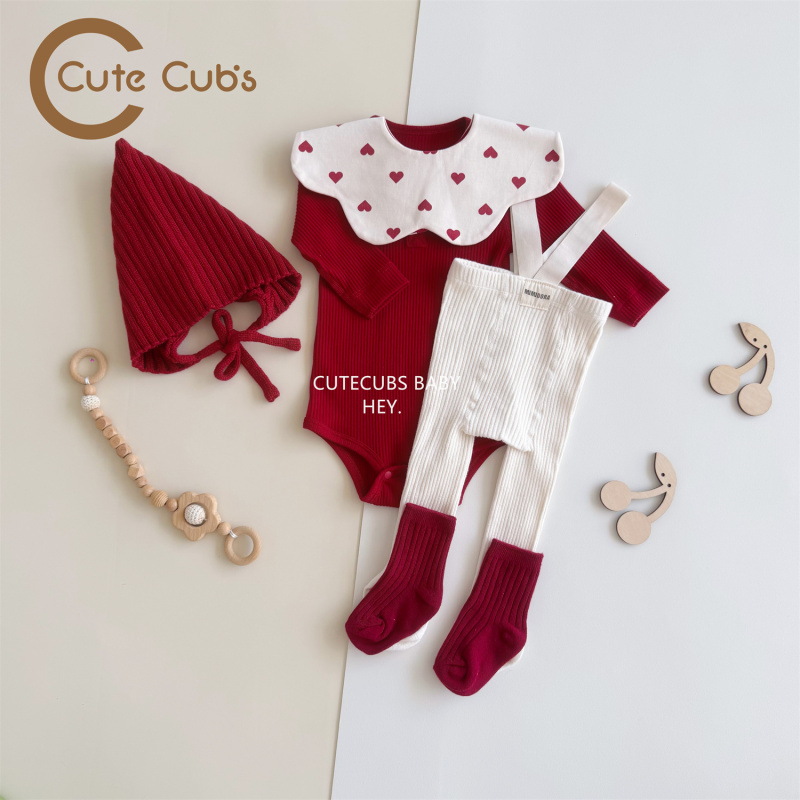 Cute Cubs Stylish Autumn Overalls Set for Infants, Christmas and New Year Red Seamless Romper with Straps