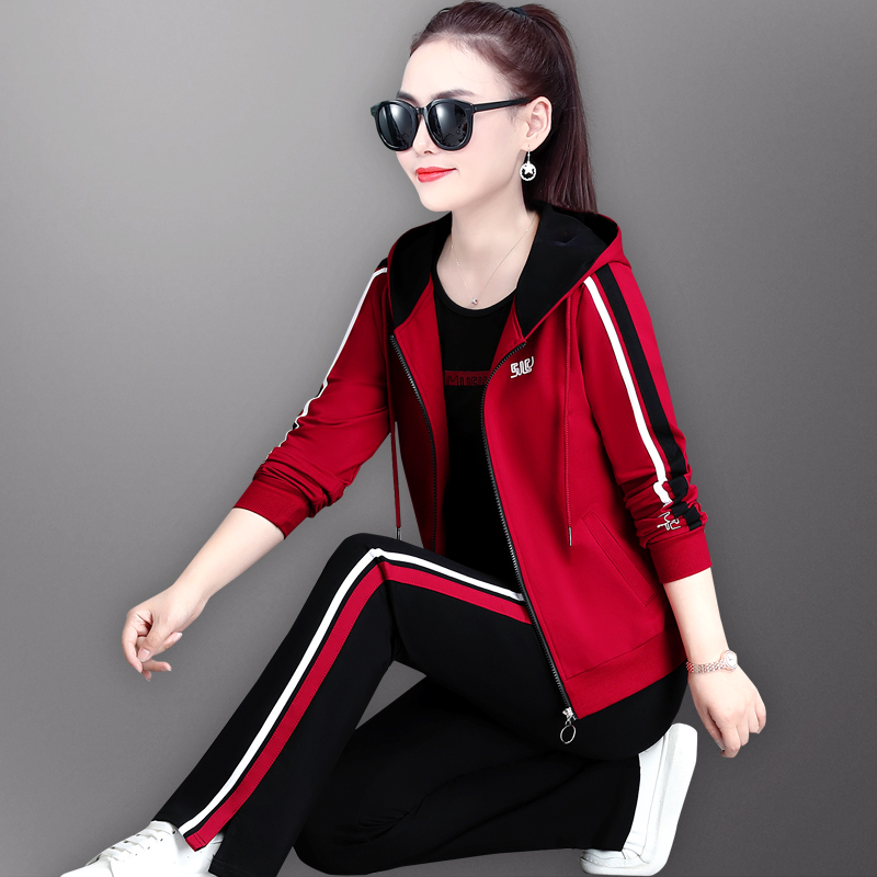 Sportswear suit women's spring and autumn style 2022 new foreign pie loose and thin large size with hat sportswear casual three-piece suit