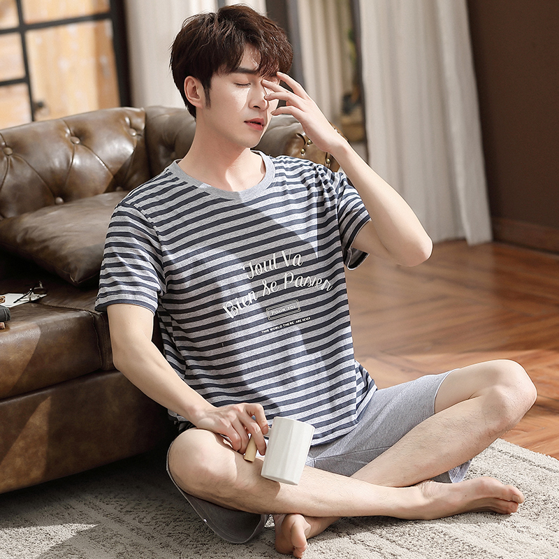 Mens đồ ngủ cotton mùa hè quần short cotton mùa hè thể thao giản dị mỏng có thể đi ra ngoài mặc nhà bộ.