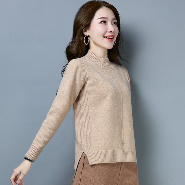 Autumn and winter short pullover sweater women's new woolen sweater age-reducing loose meat-covering half-high collar ladies knitted bottoming shirt