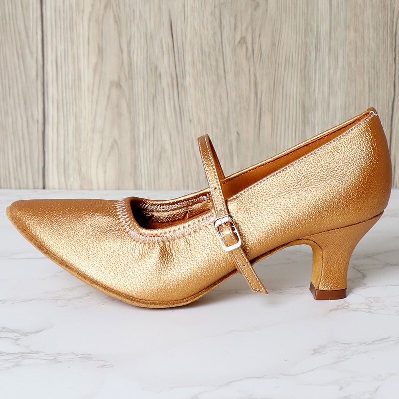 Danbaoluo Modern Shoes for Women, Soft-Soled Professional Teacher Dance Shoes, High-Heeled Latin Dance Shoes That Are Comfortable for the Feet, Suitable for Square Dancing Danbaoluo Modern Shoes for Women, Soft-Soled Professional Teacher Dance Shoes, High-Heeled Latin Dance Shoes That Are Comfortable for the Feet, Suitable for Square Dancing