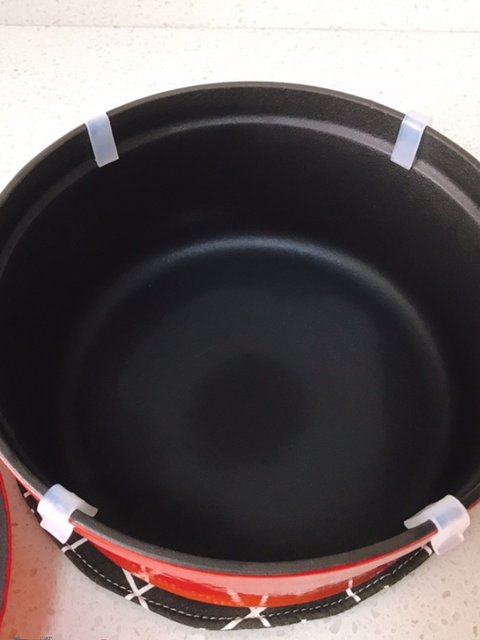 Enamel Pot, Cast Iron Pot, Pot Rim Clip, Plastic Clip to Prevent Bumps, Ventilation and Storage, Special Anti-Collision Pot Edge Clip Accessories