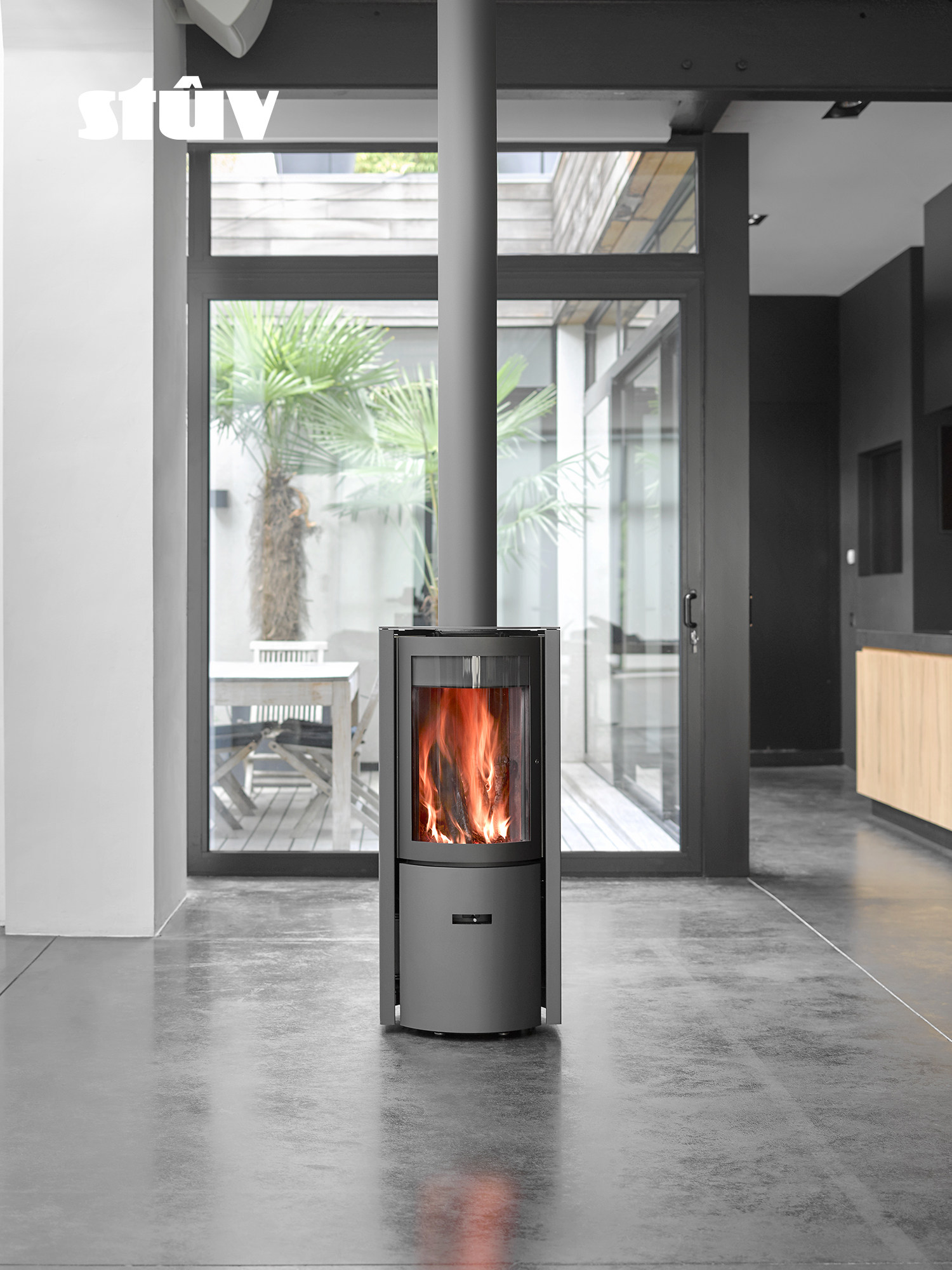 Stûv 30 Cheminée à bois, encastrable