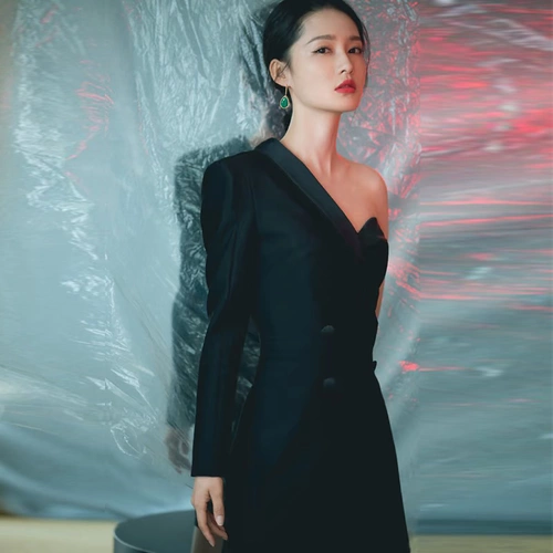 Черное элитное вечернее платье, короткий костюм, мини-юбка