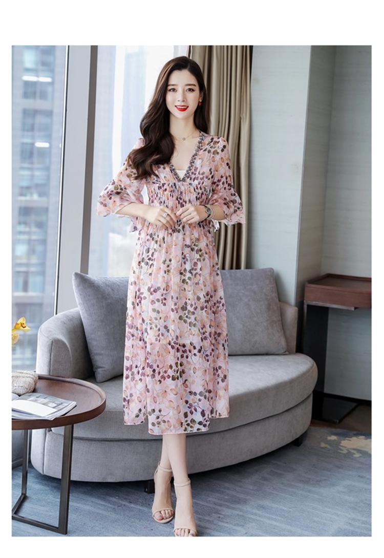 Mùa hè 2019 khí chất mới của phụ nữ Phiên bản Hàn Quốc của khí chất cổ chữ V mỏng manh hoang dã Một chiếc váy voan hoa chữ trong phần dài - A-Line Váy váy xòe công sở