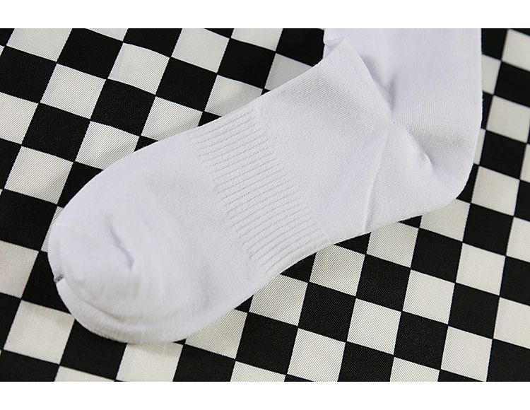 [3 đôi] ins màu rắn vớ cao ống nam và nữ mùa hè mỏng phần thể thao vớ cotton vớ đen đơn giản hoang dã - Vớ bông tất nữ cao cấp