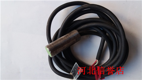 Koyo APS-81A-5N (diameter 17 mm long 50 mm NPN) screw bruise