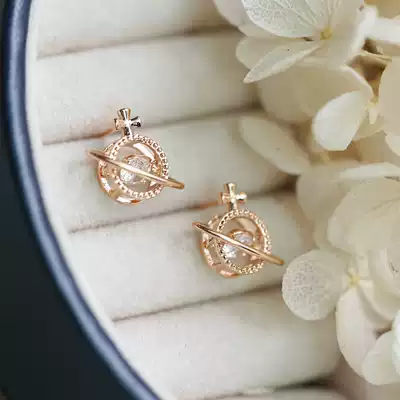 Heart S925 sterling silver needle hypoallergenic universe planet will move the ear needle 2021 New Tide advanced