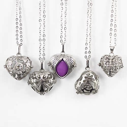 Open Heart Type Hollowed-out Magic Box Pendant Fashion Alloy Phase Box Necklace Creative Handmade DIY Ornament Accessories