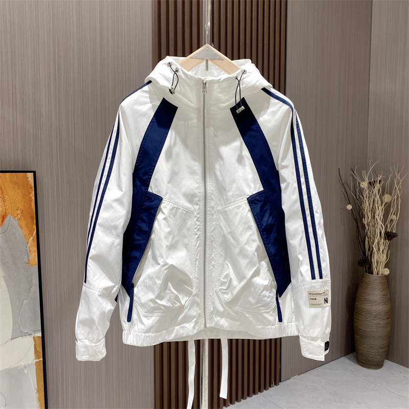 Spring and Autumn Color-Blocked Striped Windbreaker Men's Versatile Hooded Jacket Stylish and Handsome Loose Casual Jacket for Men Spring and Autumn Color-Blocked Striped Windbreaker Men's Versatile Hooded Jacket Stylish and Handsome Loose Casual Jacket for Men