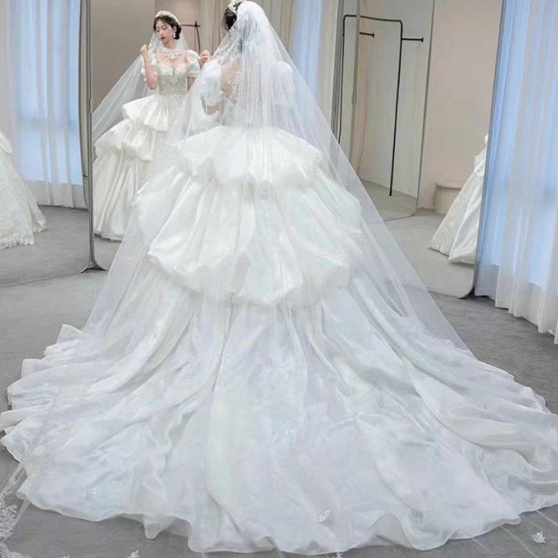 Satin main wedding dress 2023 new 2024 bride senior big drag -tail French heavy worker outbound gauze retro small Satin main wedding dress 2023 new 2024 bride senior big drag -tail French heavy worker outbound gauze retro small